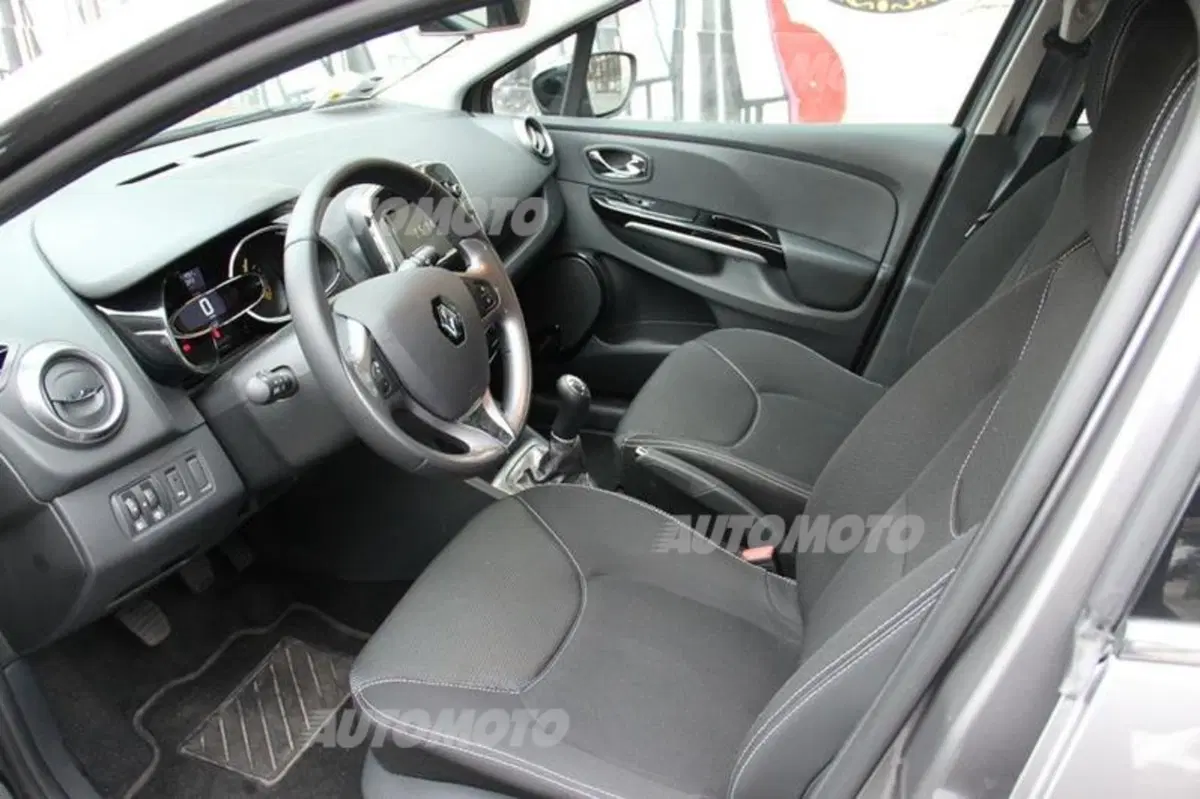 Renault Clio Costume National (64)