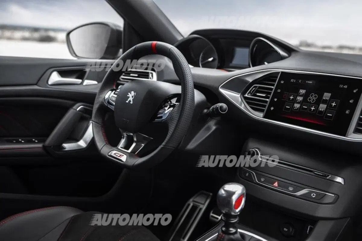 Peugeot 308 GTi, i prezzi per l'Italia (17)