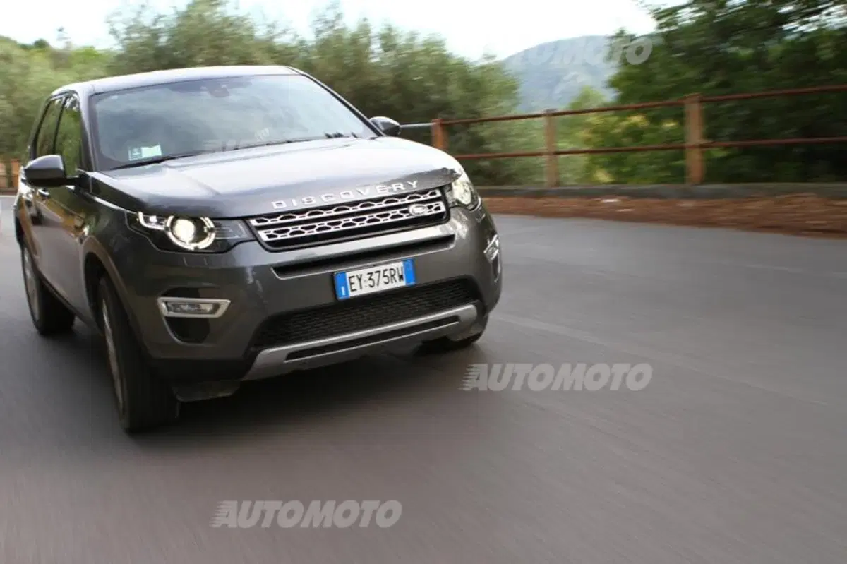 Land Rover Discovery Sport [video] (8)