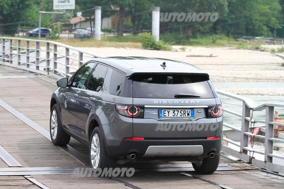 Land Rover Discovery Sport [video] (20)