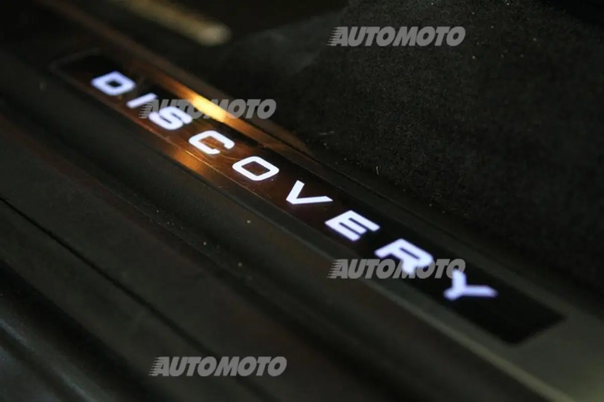 Land Rover Discovery Sport [video] (21)