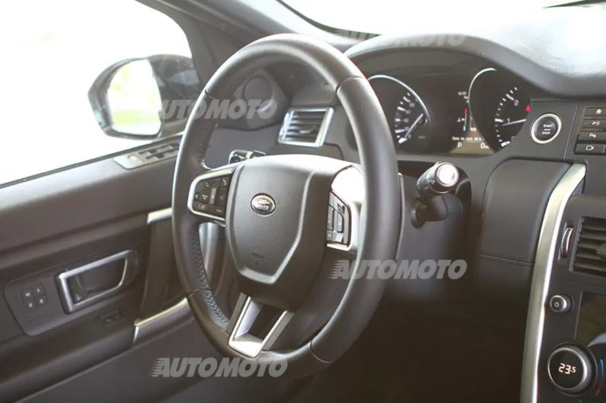 Land Rover Discovery Sport [video] (23)