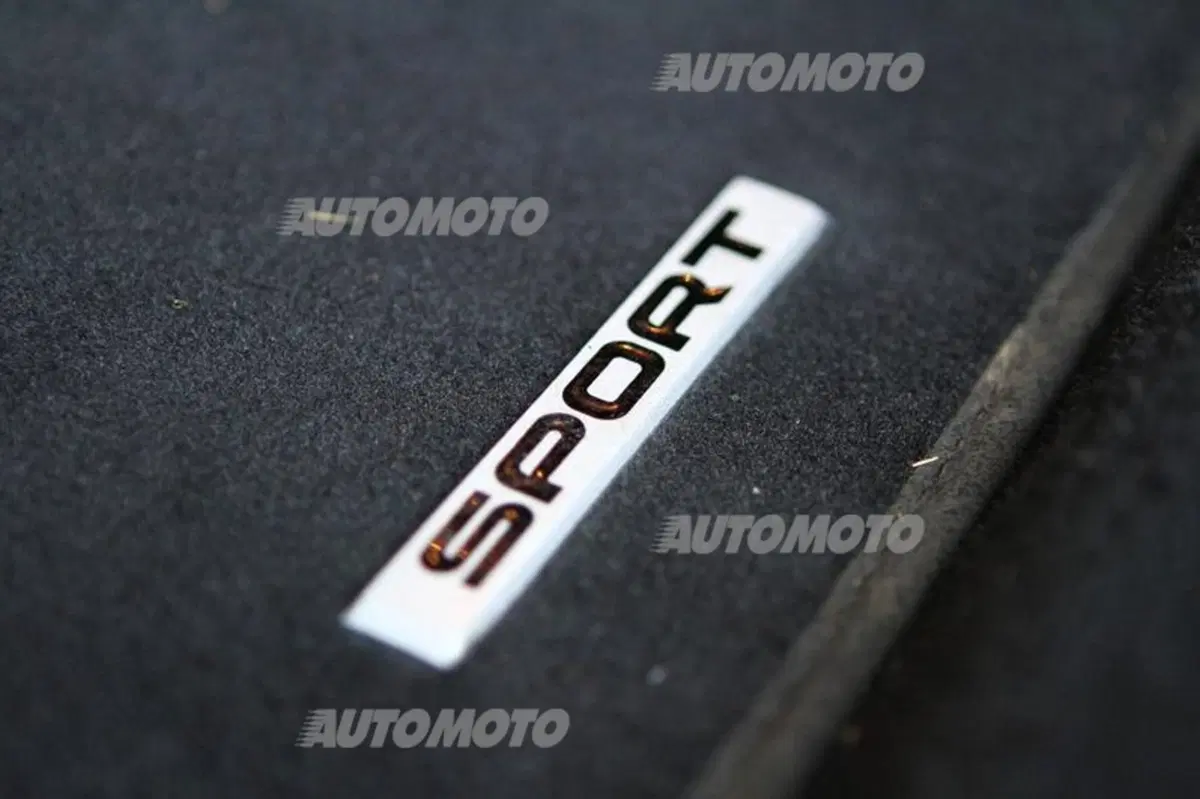 Land Rover Discovery Sport [video] (29)