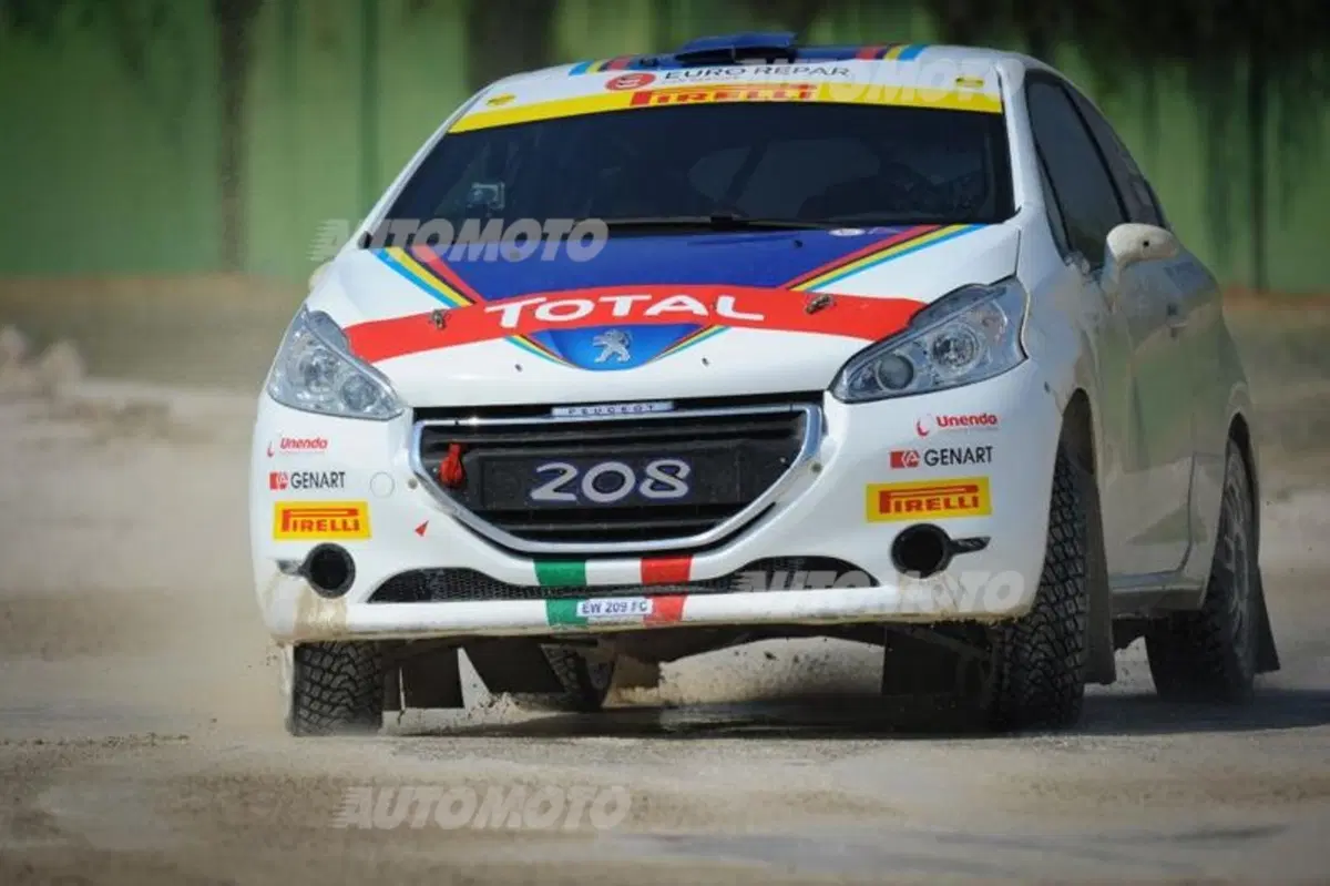 Peugeot 208 R5 ed R2 (26)