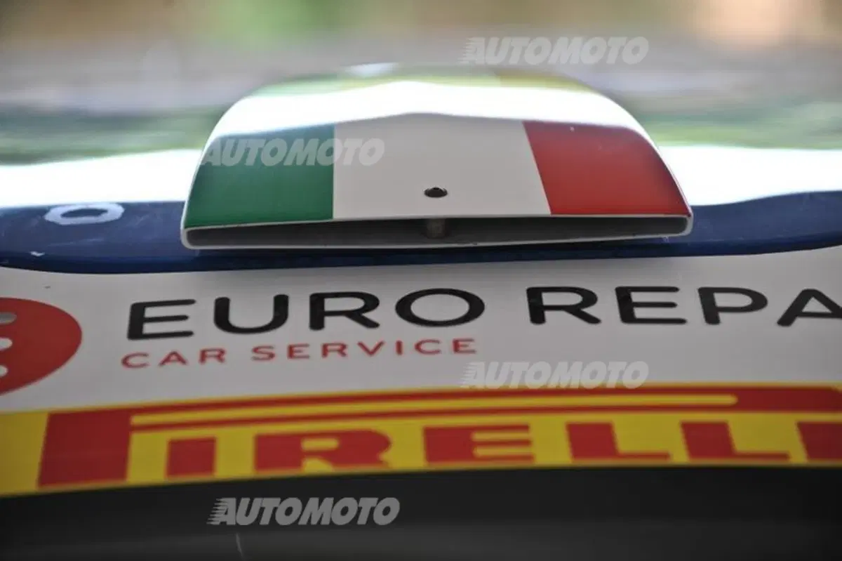 Peugeot 208 R5 ed R2 (72)