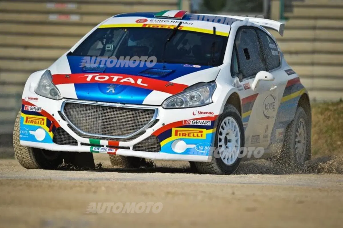 Peugeot 208 R5 ed R2 (111)