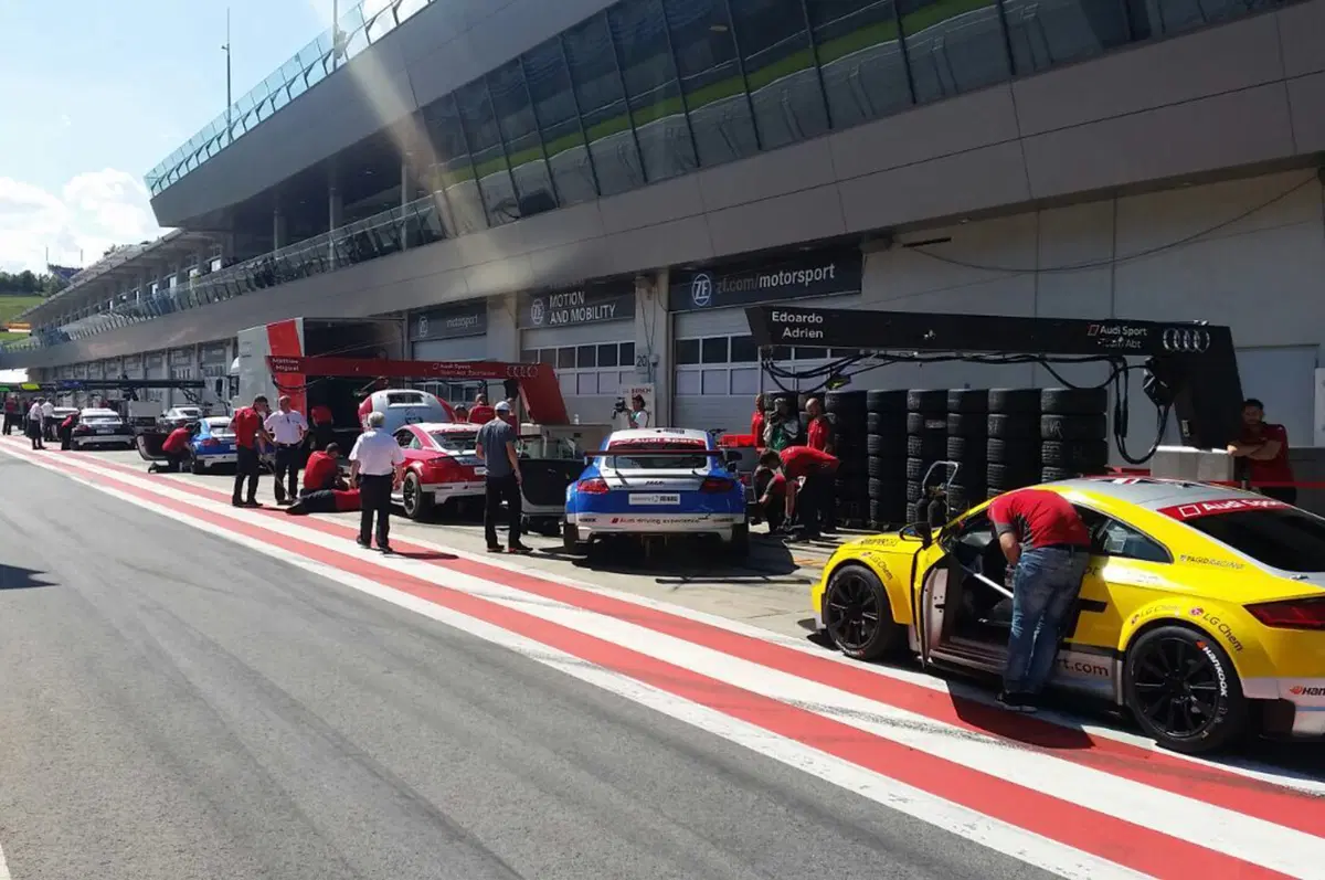 Audi TT Cup. Zeltweg, libere: il nostro Perucca è a 1”2 dalla vetta (10)