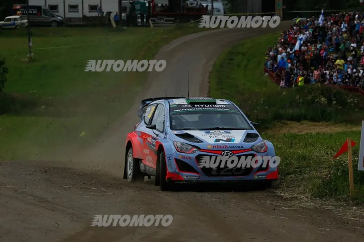 WRC Finlandia. Latvala (VW Polo R) a un passo dalla vittoria (12)