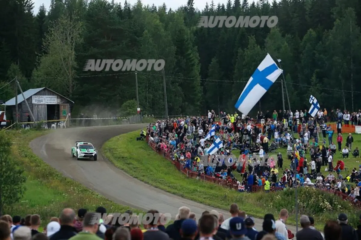 WRC Finlandia. Latvala (VW Polo R) a un passo dalla vittoria (15)