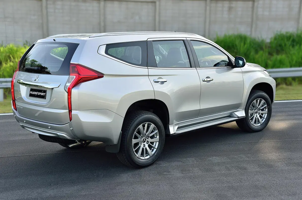 Mitsubishi Pajero Sport: il SUV dei tre diamanti torna a splendere (30)