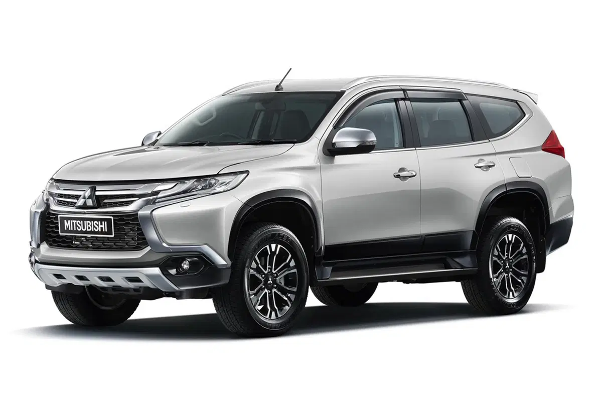 Mitsubishi Pajero Sport: il SUV dei tre diamanti torna a splendere (46)