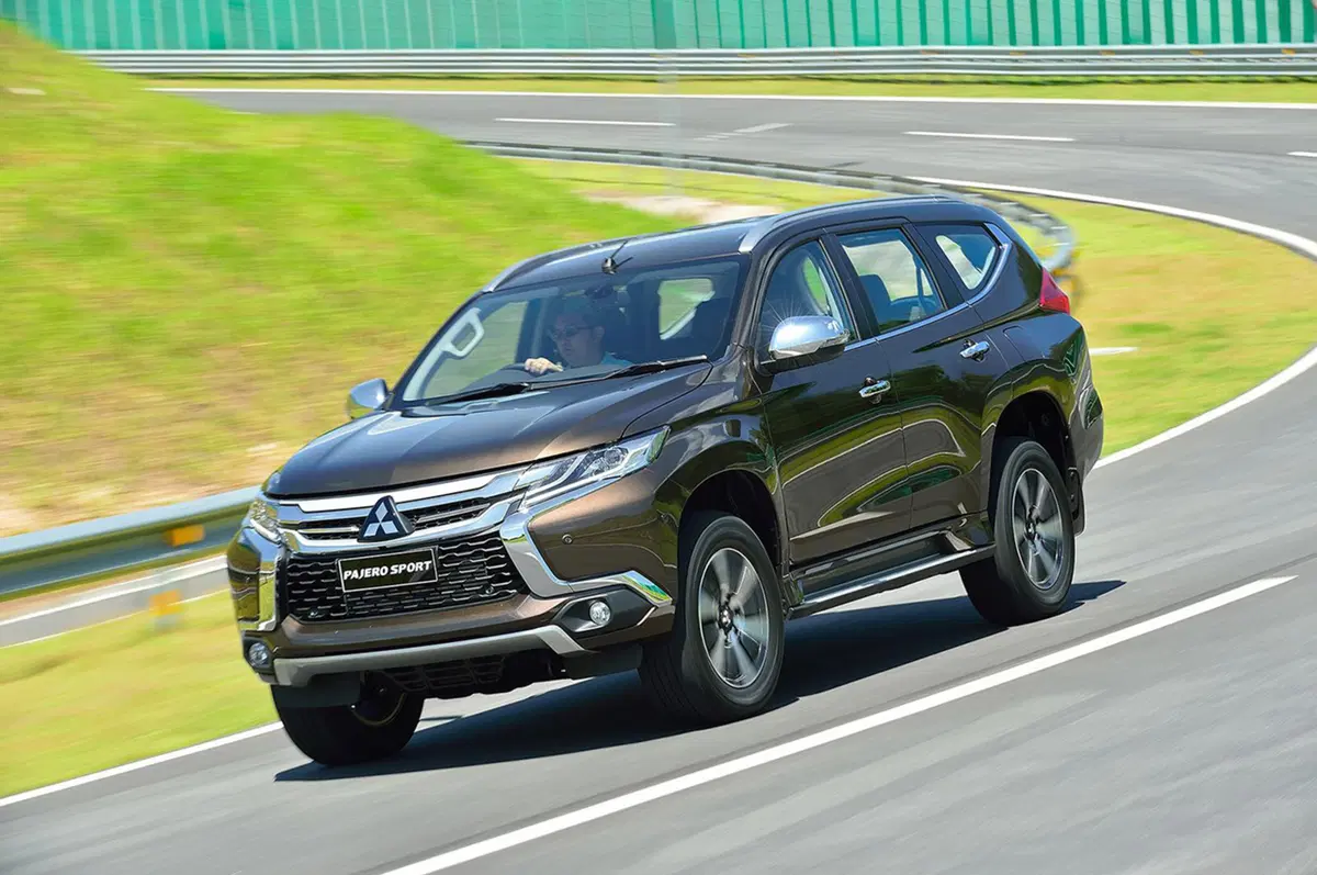 Mitsubishi Pajero Sport: il SUV dei tre diamanti torna a splendere (73)