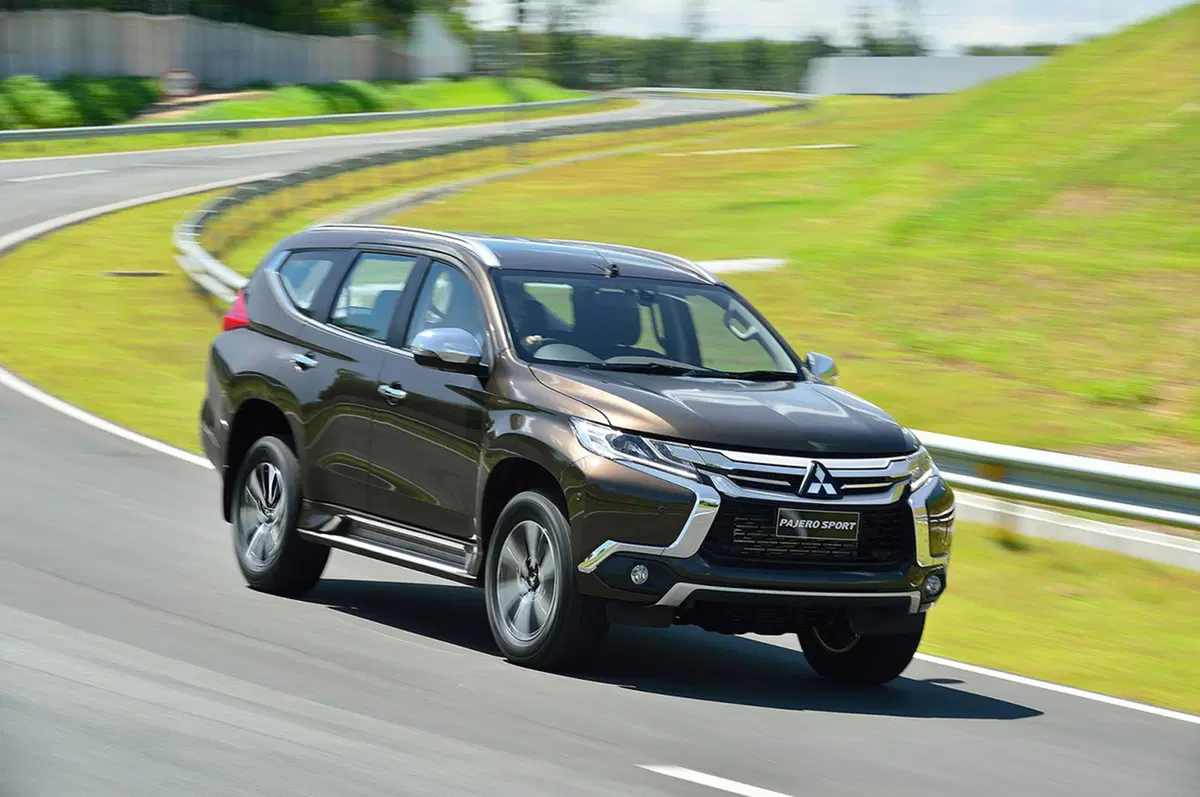 Mitsubishi Pajero Sport: il SUV dei tre diamanti torna a splendere (78)