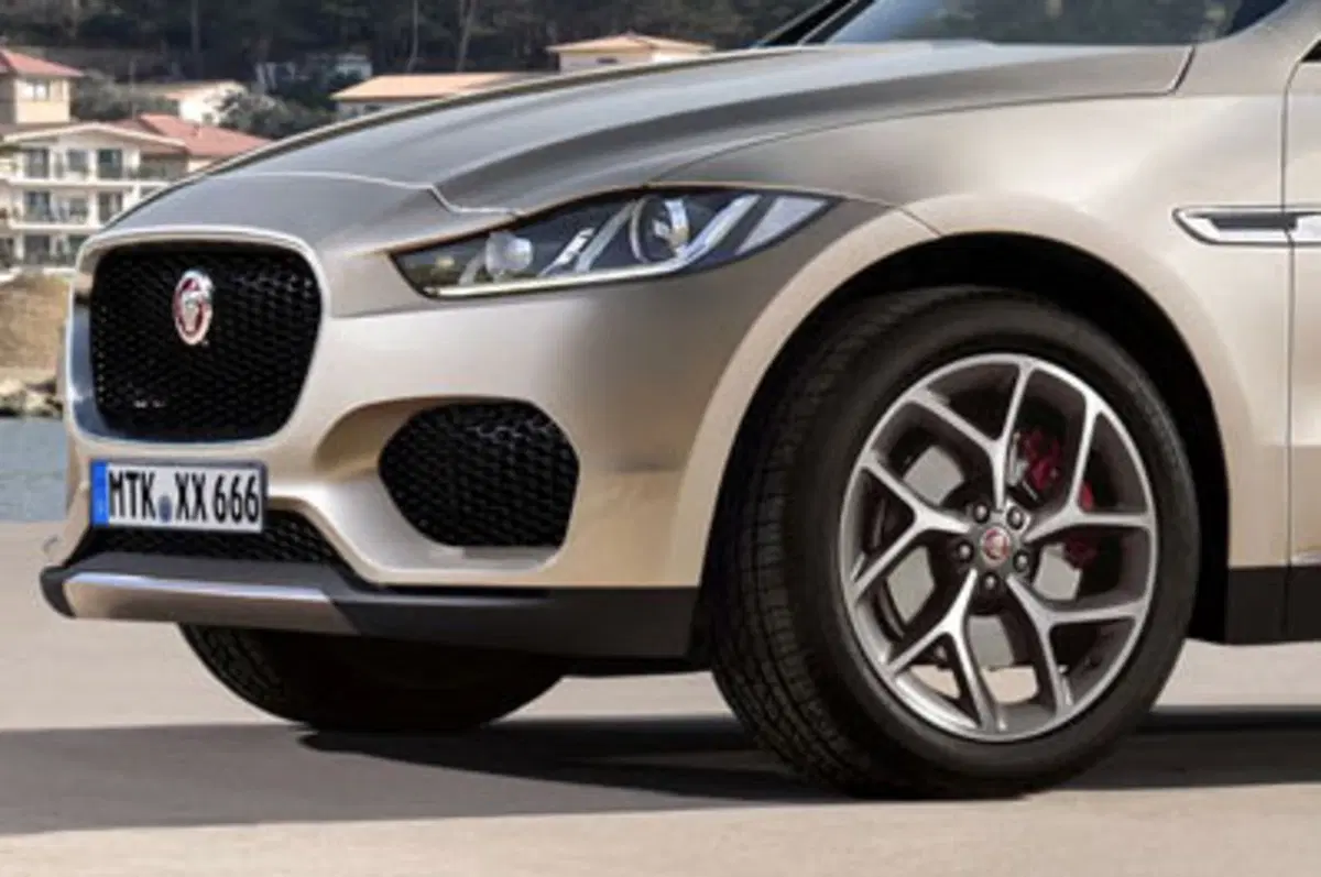 Jaguar E-Pace: il rendering della rivale di  Mercedes GLC e BMW X3
