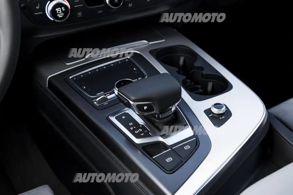 Audi Q7: arriva il 3.0 TDI ultra (10)