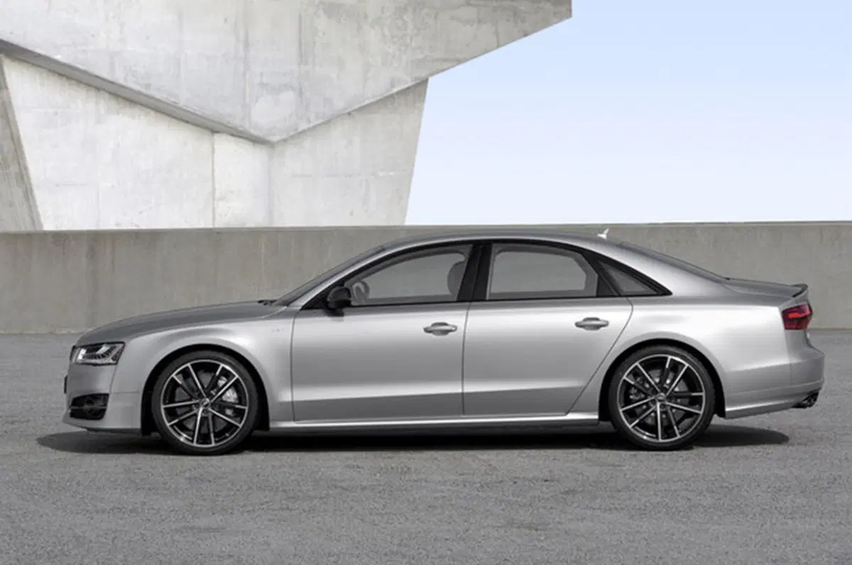 Audi S8 Plus: l’ammiraglia da 605 cavalli (6)