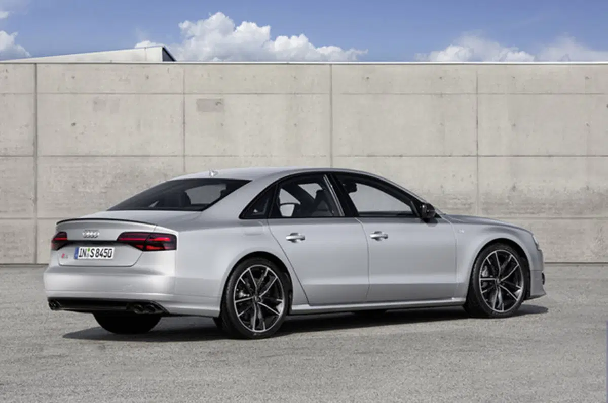 Audi S8 Plus: l’ammiraglia da 605 cavalli (10)