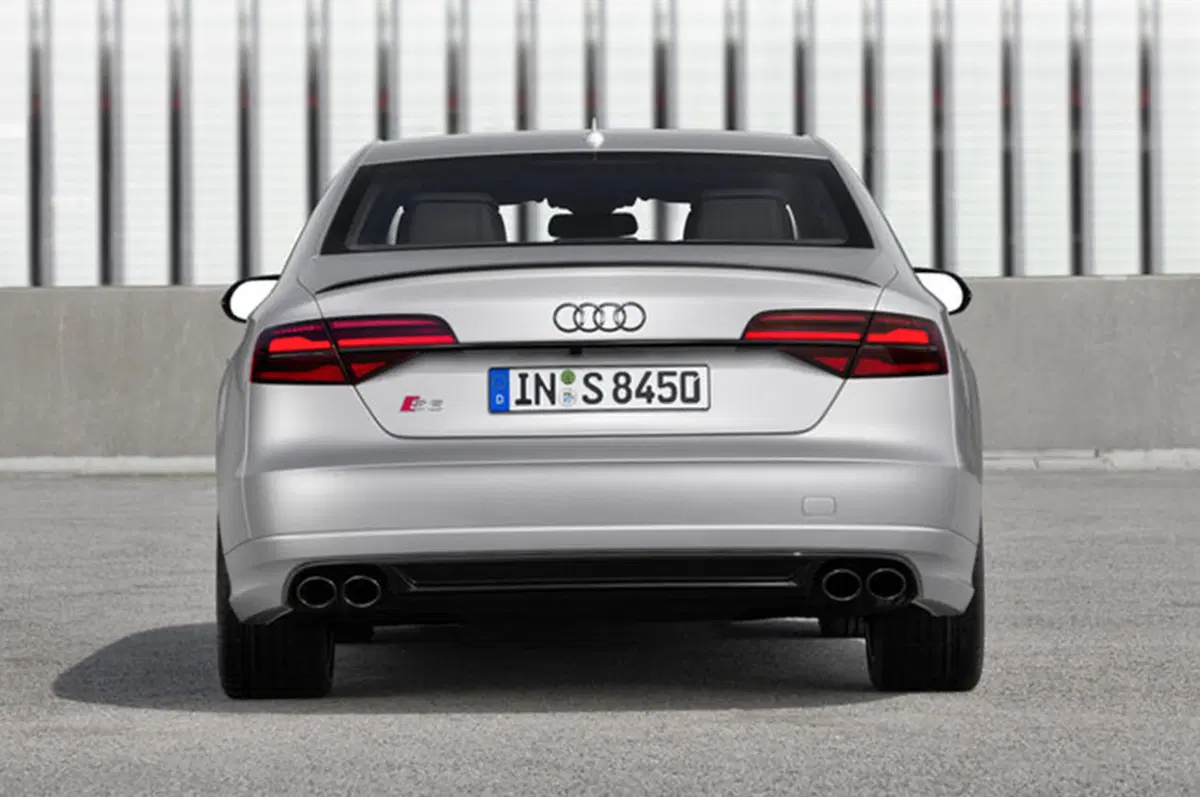 Audi S8 Plus: l’ammiraglia da 605 cavalli (13)