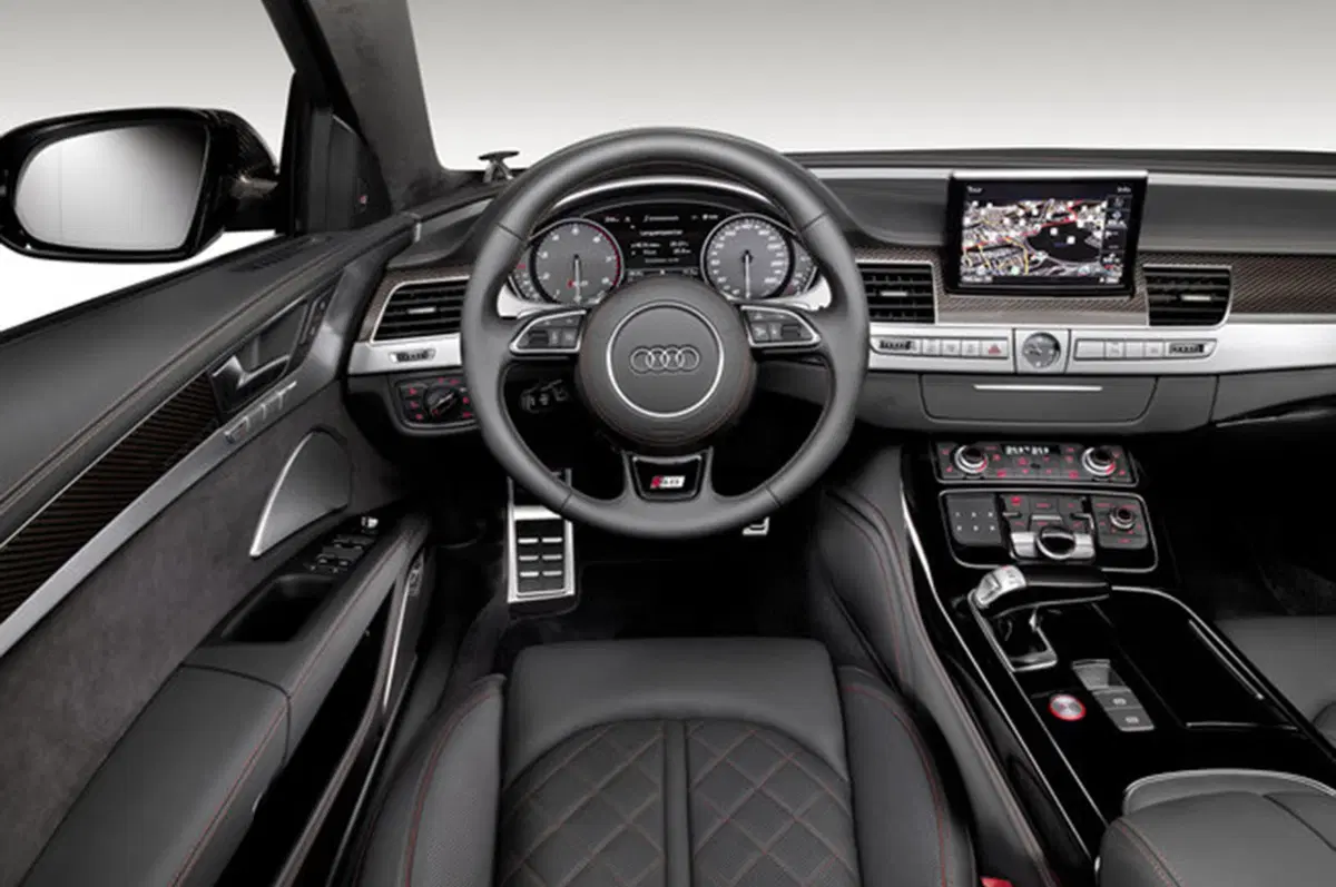 Audi S8 Plus: l’ammiraglia da 605 cavalli (15)