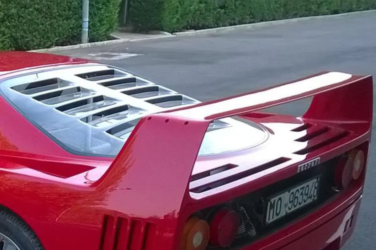 Ferrari F40 battuta all’asta per 1.12 milioni di dollari