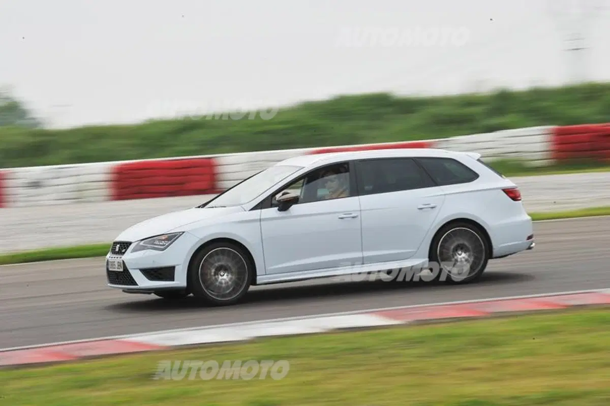 Seat Leon Cupra ST [VIDEO]