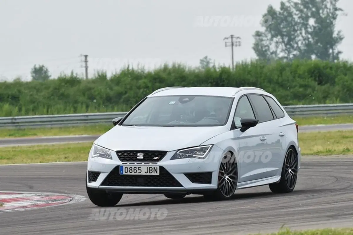 Seat Leon Cupra ST [VIDEO] (11)