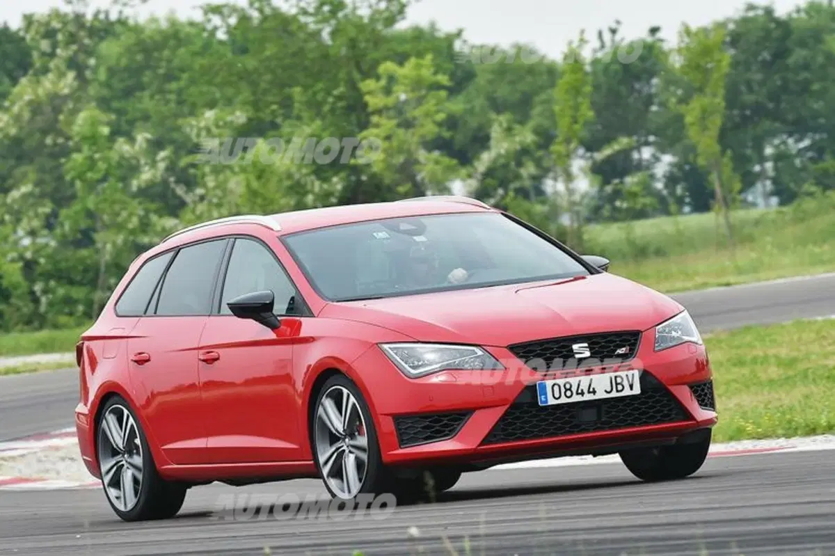 Seat Leon Cupra ST [VIDEO] (12)