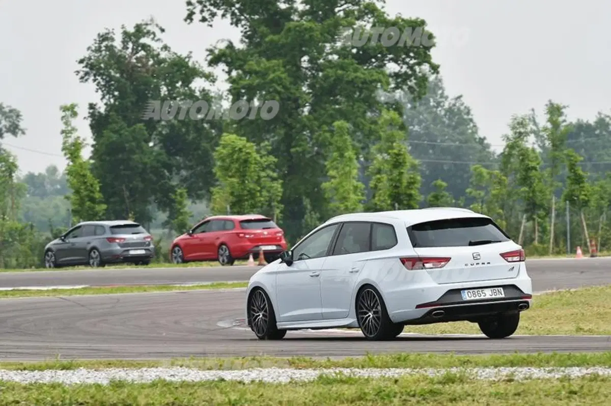 Seat Leon Cupra ST [VIDEO] (15)