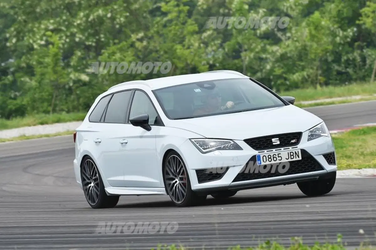 Seat Leon Cupra ST [VIDEO] (16)