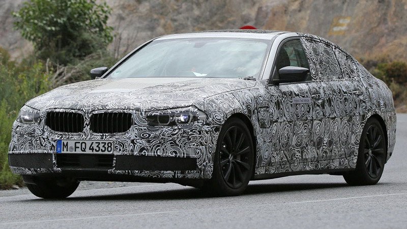 BMW Serie 5: spiato il muletto, arriver&agrave; nel 2016