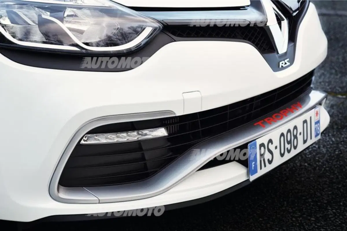 Renault Clio R3T e Clio RS 220 EDC Trophy [VIDEO] (22)