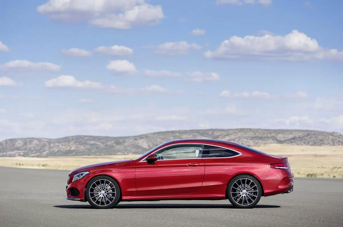 Mercedes Classe C Coupé: ecco la nuova nata di Stoccarda (22)