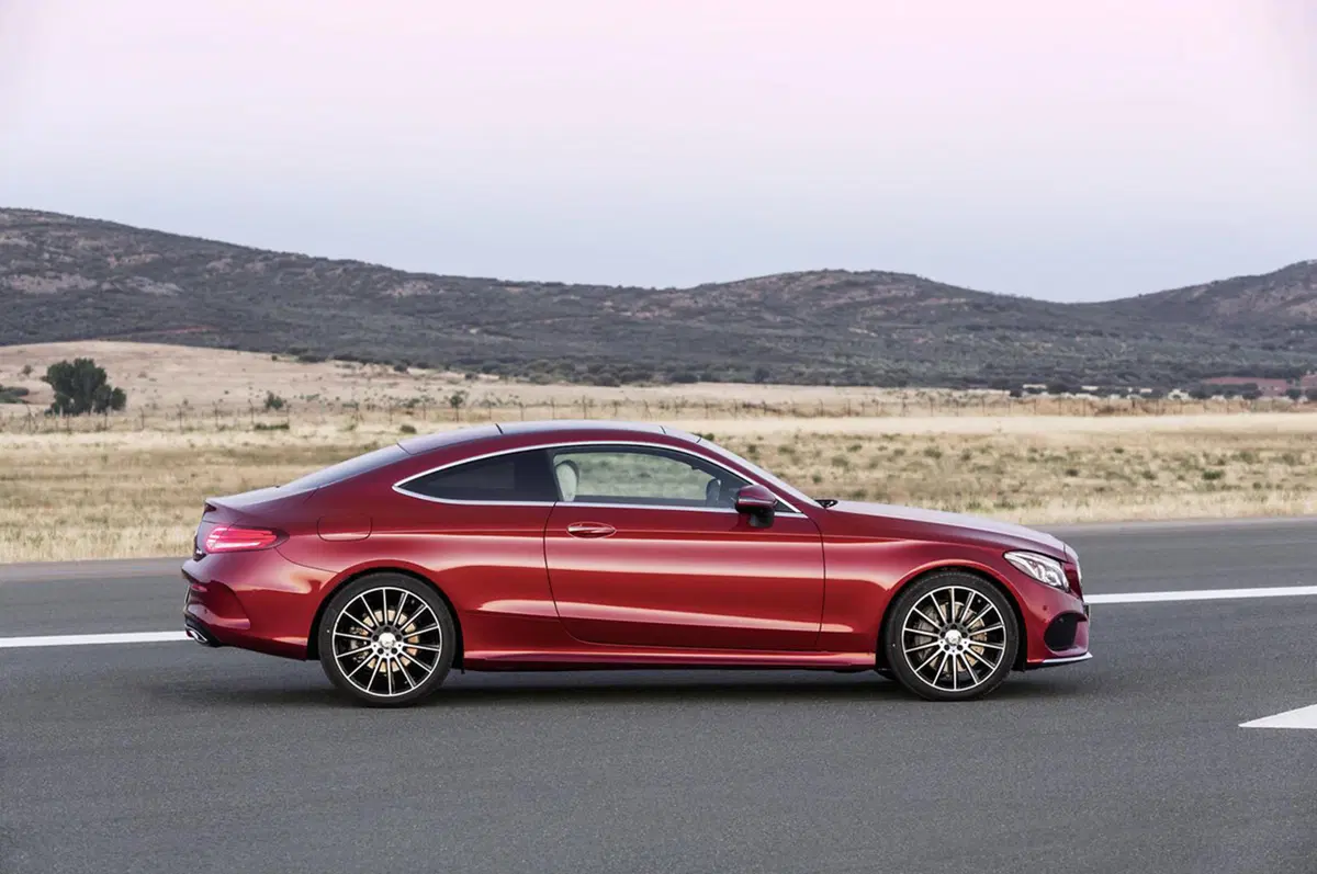 Mercedes Classe C Coupé: ecco la nuova nata di Stoccarda (30)