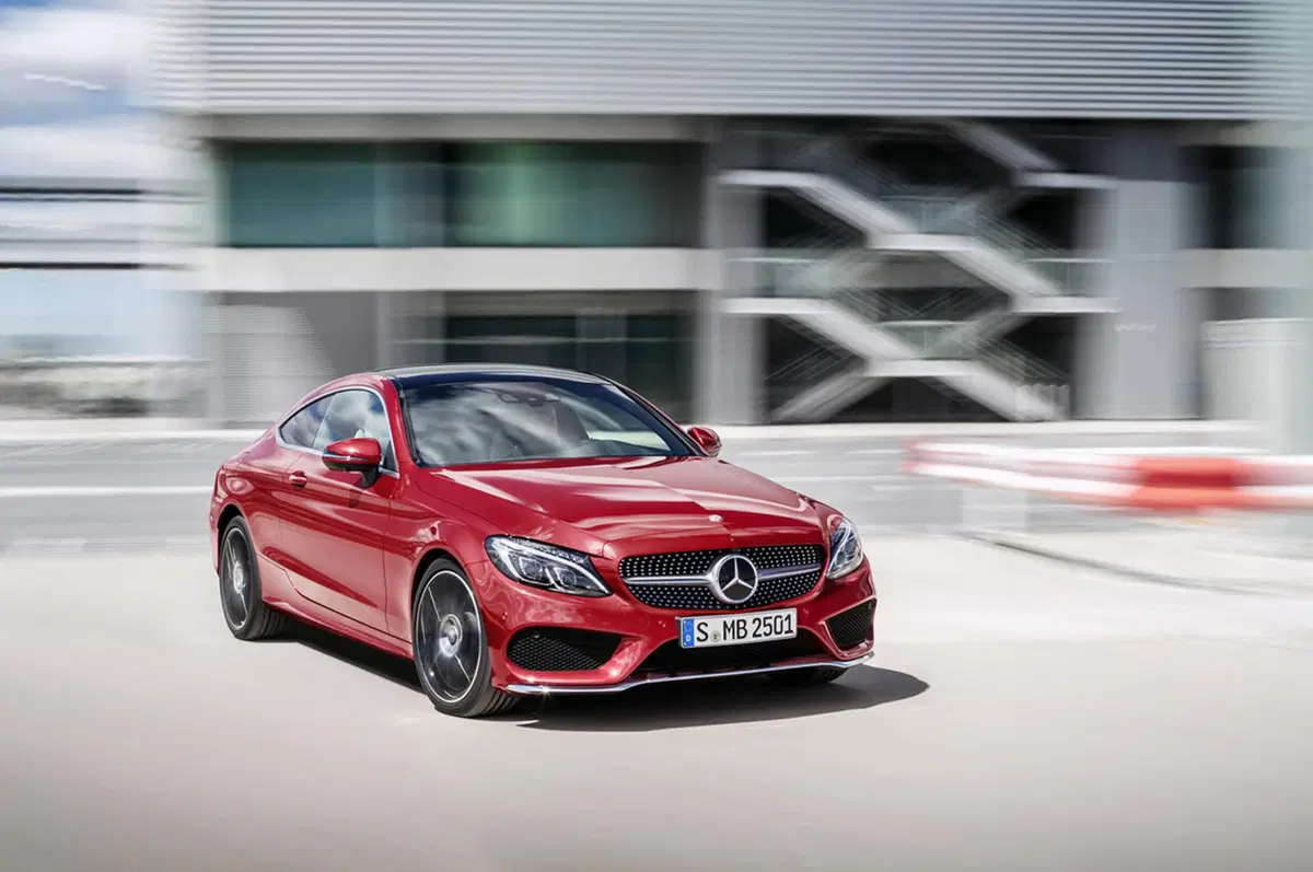 Mercedes Classe C Coupé: ecco la nuova nata di Stoccarda (32)