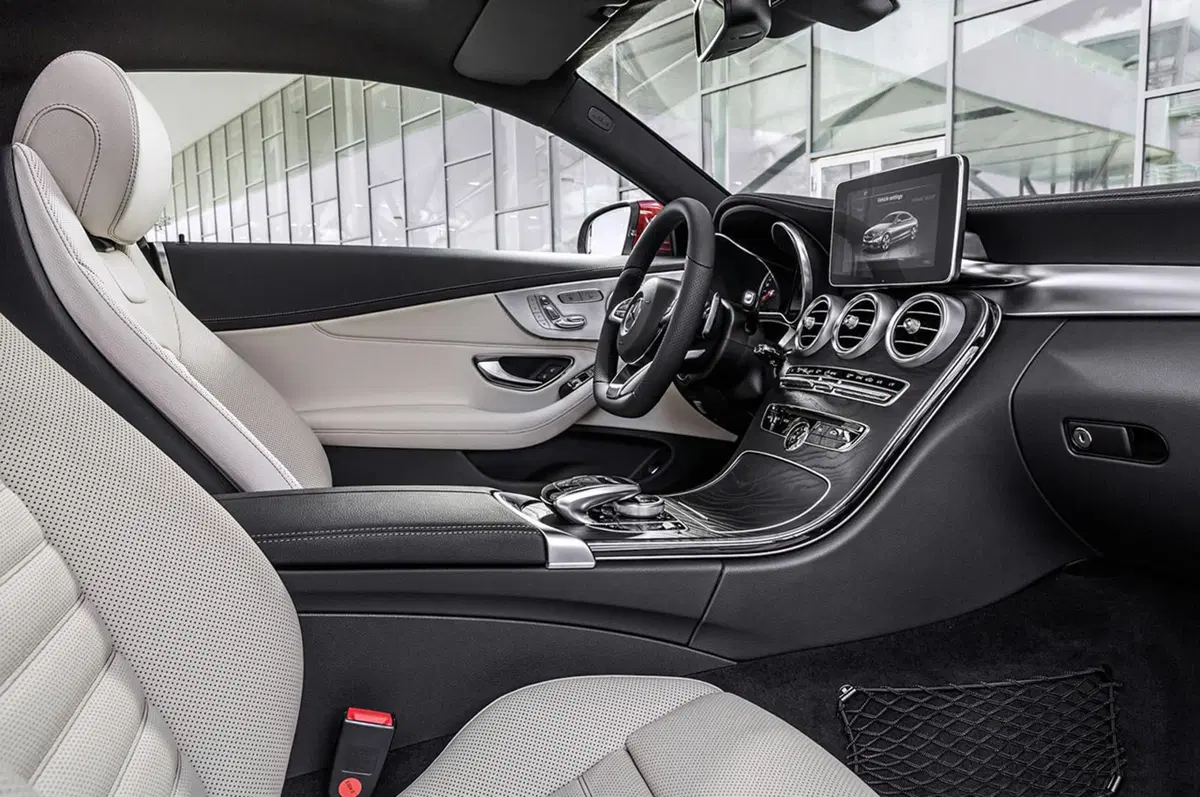 Mercedes Classe C Coupé: ecco la nuova nata di Stoccarda (35)