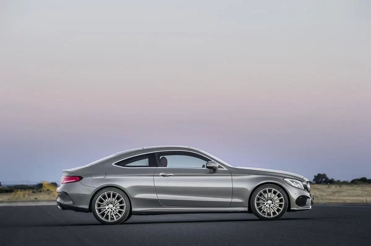 Mercedes Classe C Coupé: ecco la nuova nata di Stoccarda (36)