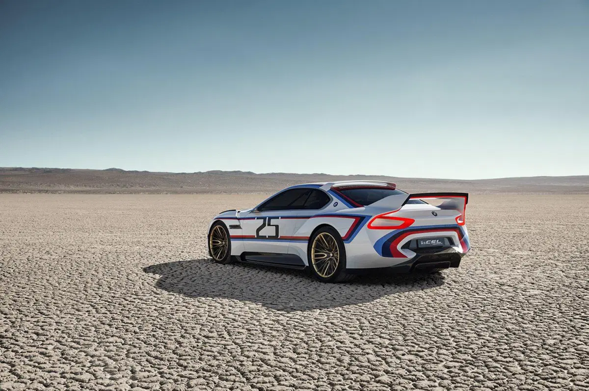 BMW 3.0 CSL Hommage R: abito da corsa per Pebble Beach (17)