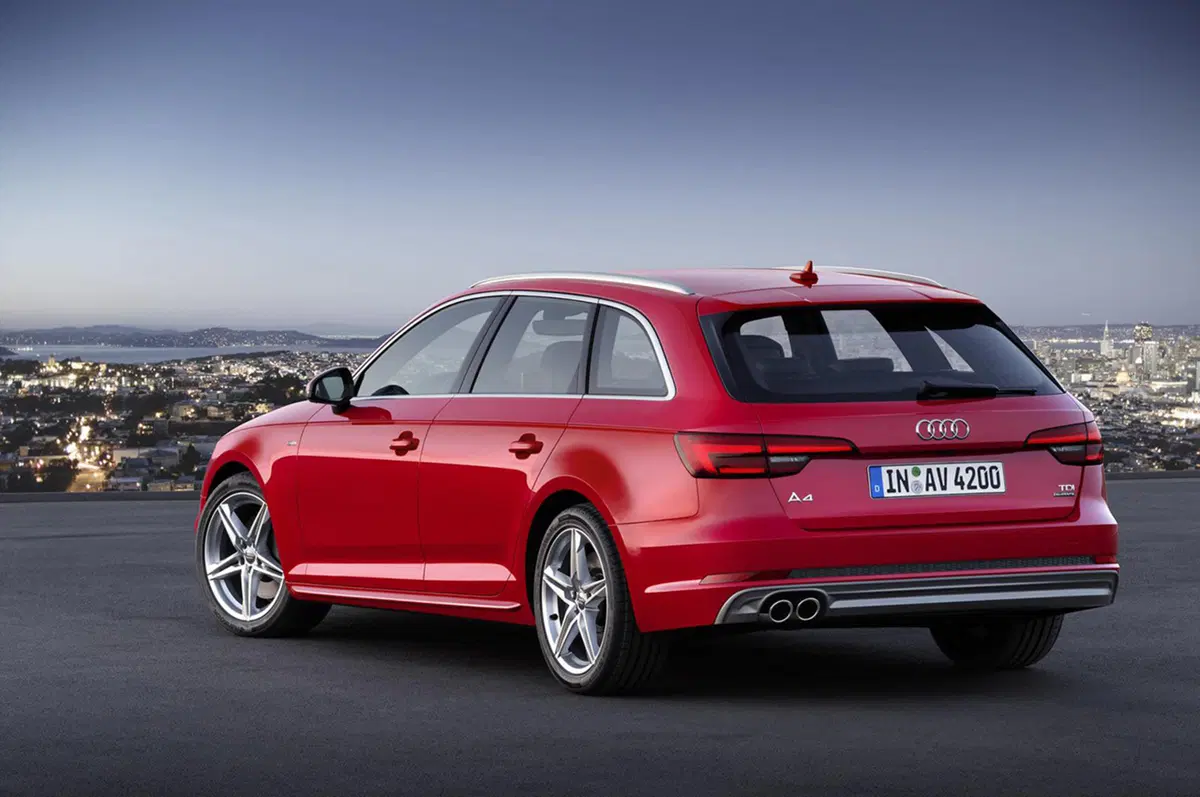 Nuova Audi A4: i prezzi per il mercato italiano (10)
