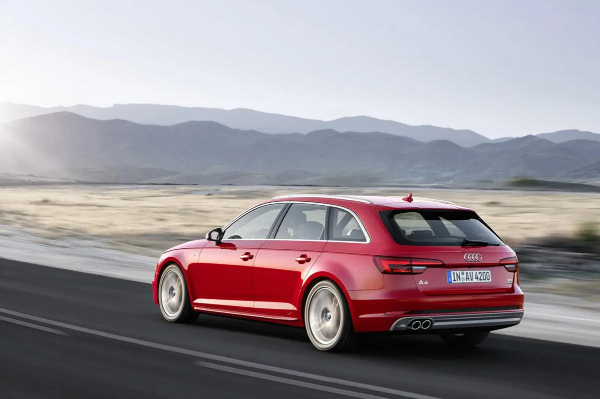 Nuova Audi A4: i prezzi per il mercato italiano (22)