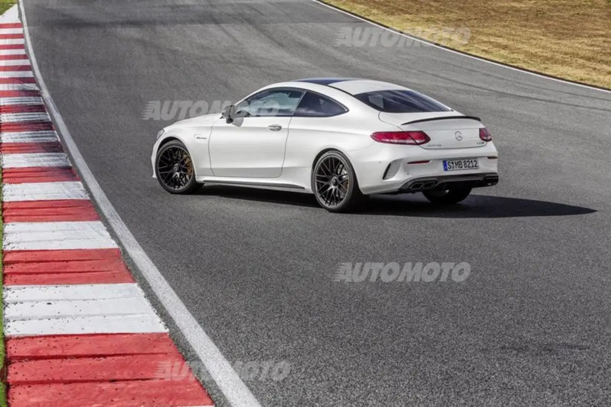 Mercedes AMG C 63 Coupé, estremamente AMG (2)