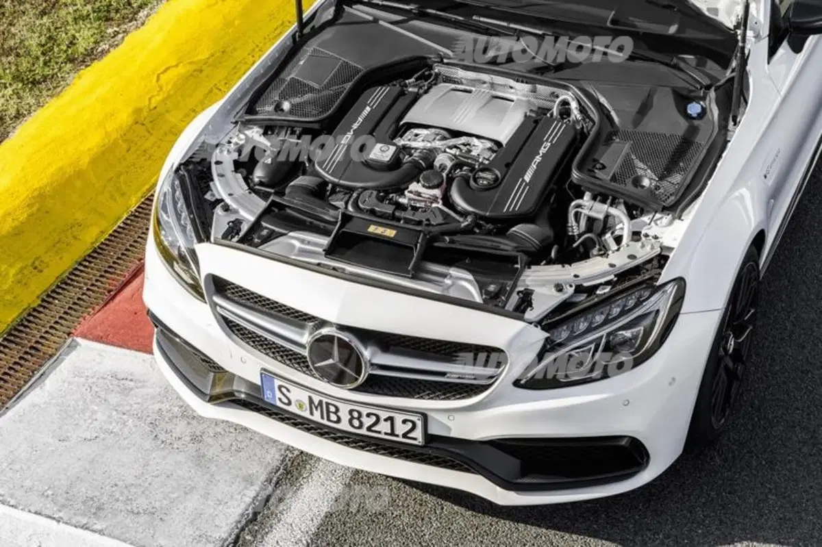Mercedes AMG C 63 Coupé, estremamente AMG (5)