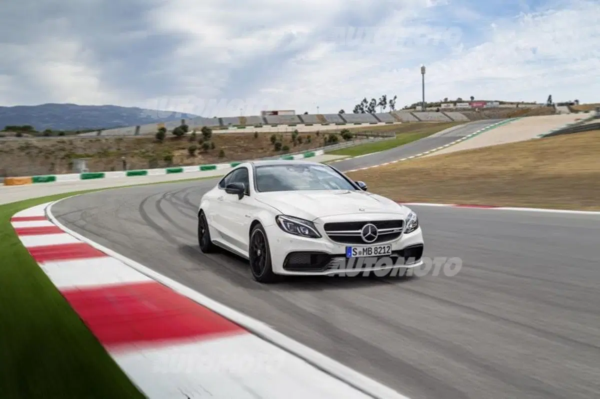 Mercedes AMG C 63 Coupé, estremamente AMG (10)