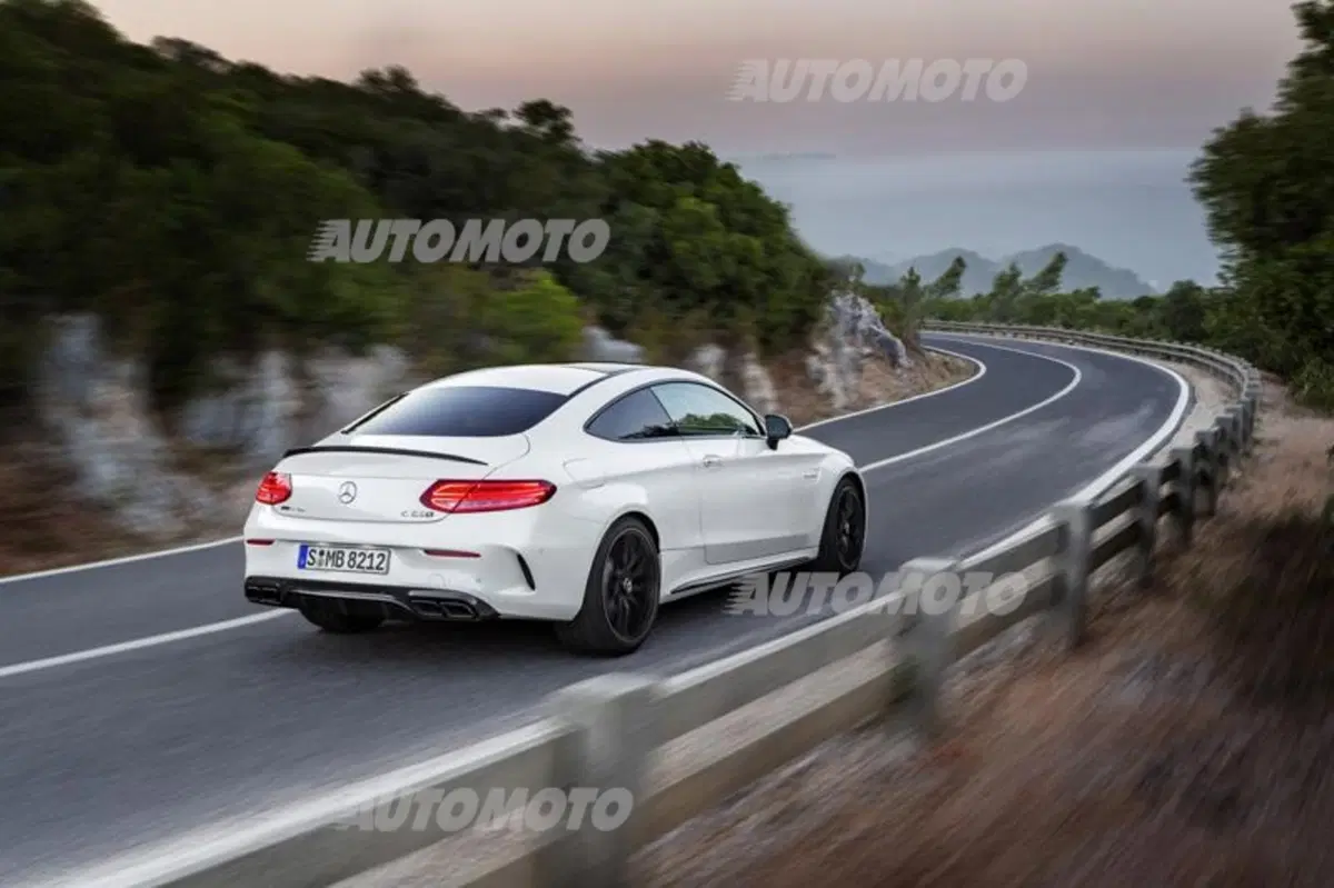 Mercedes AMG C 63 Coupé, estremamente AMG (19)