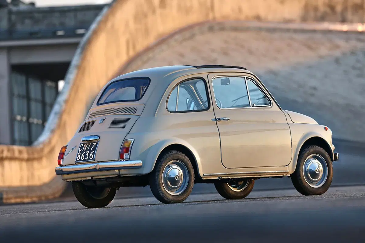 La Fiat 500 nella collezione permanente del MoMa di New York (3)
