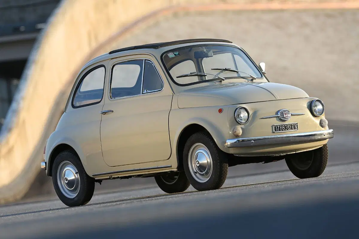 La Fiat 500 nella collezione permanente del MoMa di New York (4)