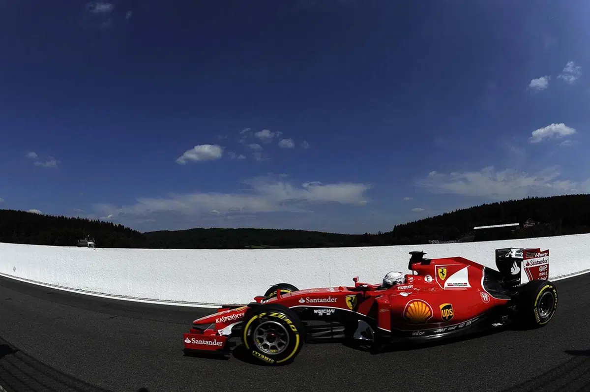 F1, GP Belgio 2015: Hamilton, che pole! In ombra le Ferrari (10)