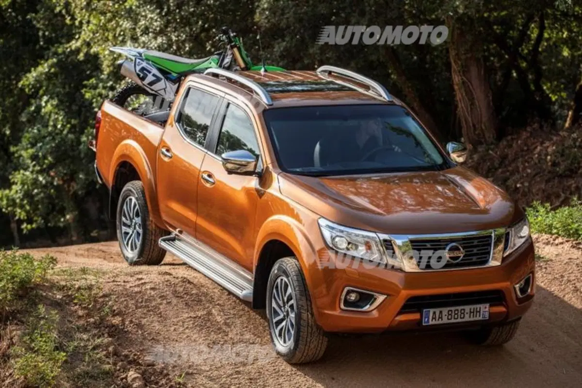 Nissan Navara NP300, ecco il nuovo pick-up giapponese (10)