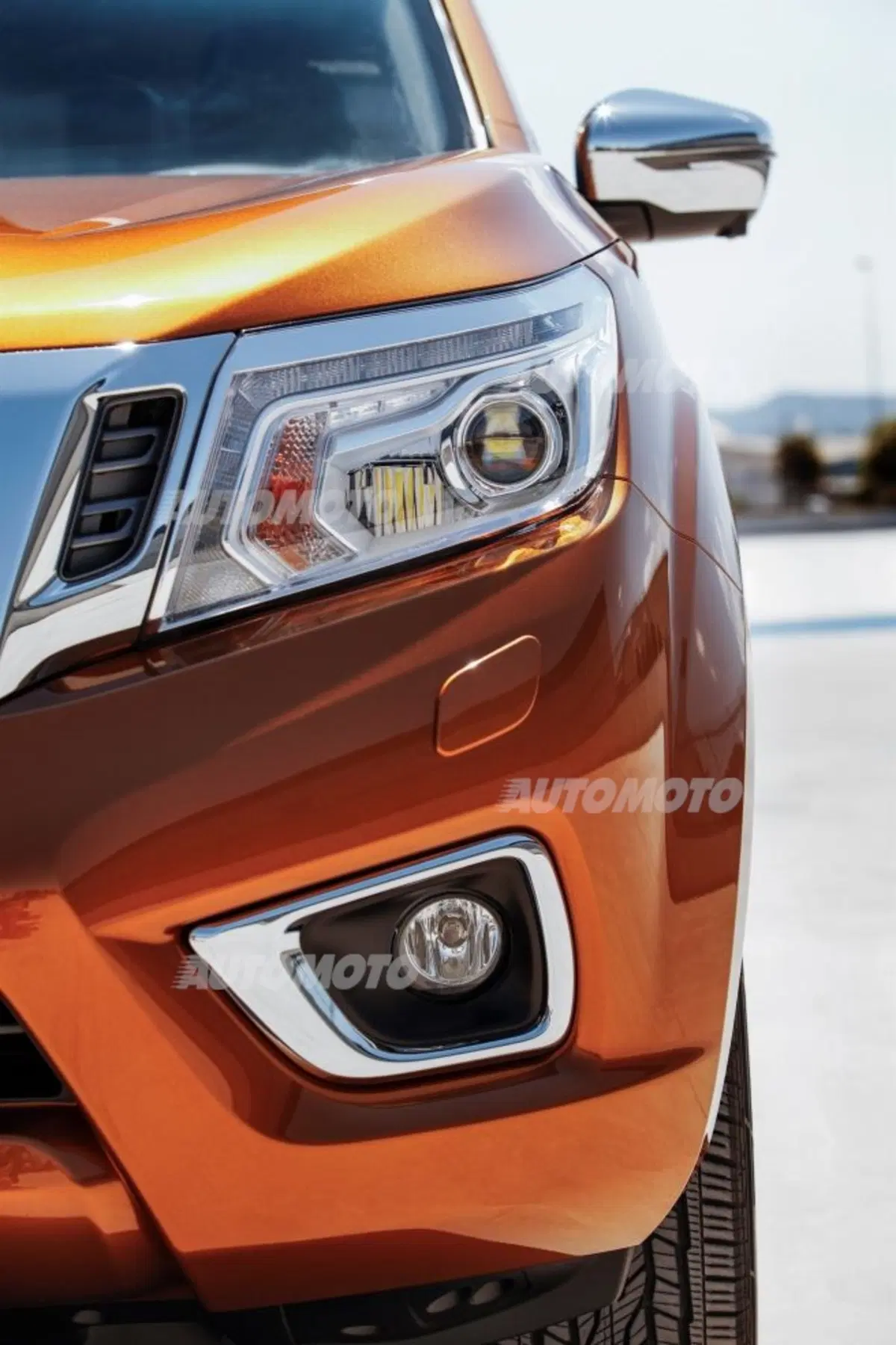 Nissan Navara NP300, ecco il nuovo pick-up giapponese (20)