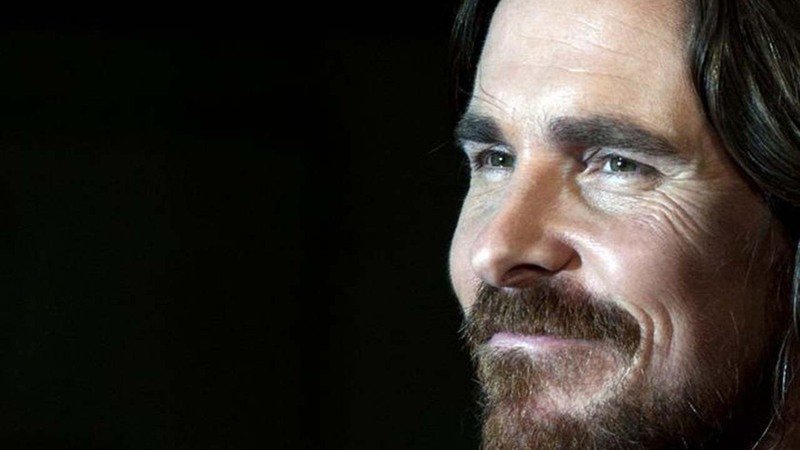 Christian Bale sar&agrave; Enzo Ferrari in un nuovo film dedicato al Drake