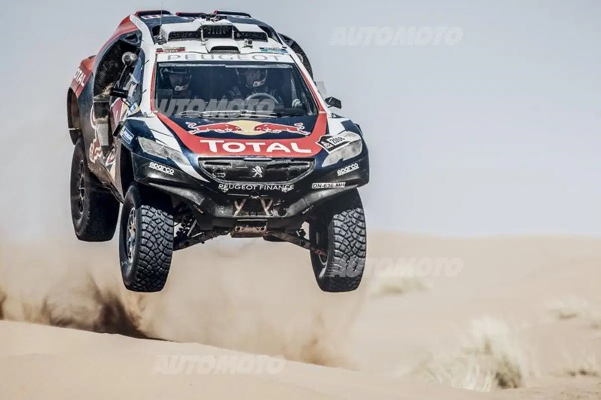 Dakar 2016. Intanto Peugeot schiera due 2008 DKR in Cina (7)
